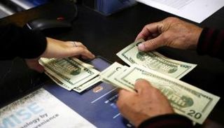 التضخم يرعب العالم - بلومبرج