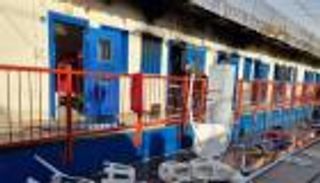 10 مطالب.. الأسرى الفلسطينيون في السجون الإسرائيلية يلوحون بالإضراب