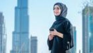 المرأة الإماراتية.. حضور بارز في المشهد الثقافي محليا وعالميا