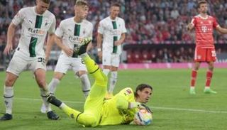 يان سومير حارس مونشنجلادباخ