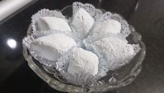 حلوى مقروط اللوز الجزائرية