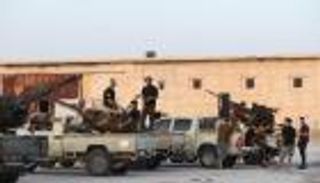 لقاءات ومباحثات.. محاولات ليبية لإنهاء اشتباكات طرابلس