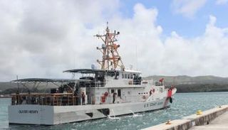 سفينة في غوام- خفر السواحل الأمريكية