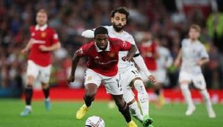 محمد صلاح وتايرل مالاسيا