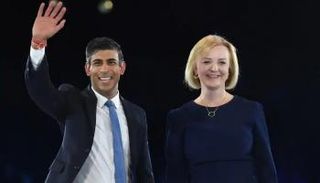 ليز تراس وسوناك خلال المناظرة