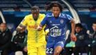 عليه الانتظار.. بلماضي يؤجل التحاق لعروسي بمنتخب الجزائر