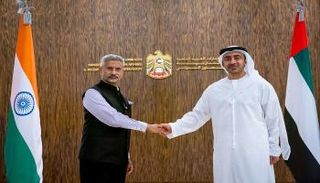 الشيخ عبدالله بن زايد آل نهيان والدكتور سوبرامنيام جاي شانكار