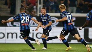 تيون كوبمينيرس نجم أتالانتا هداف الدوري الإيطالي