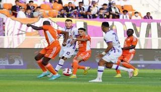 من مباراة عجمان والعين في الدوري الإماراتي