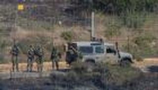 إسرائيل تطلق قنبلتين صوتيتين باتجاه لبنانيين قرب الحدود