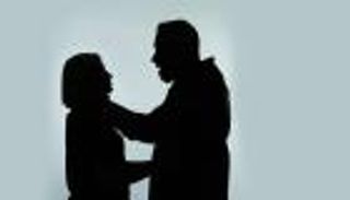 جريمة بشعة تهز الجزائر.. يقتل زوجته وأبناءه الثلاثة خنقاً