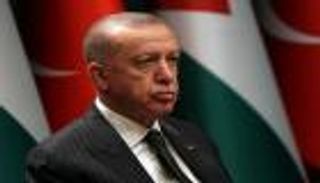 أردوغان: الناتو قوي بوجود تركيا وليس اليونان