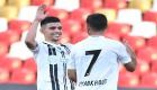 ترتيب الدوري الإماراتي.. ثنائية تاريخية تقود الجزيرة للصدارة