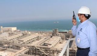 إحدى محطات التحلية في السعودية- أرشيفية