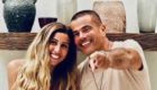 رغم انفصالهما.. دينا الشربيني تغني "برج الحوت" لعمرو دياب (فيديو)