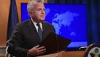 السفير الأمريكي لدى روسيا يغادر موسكو عائدا لبلاده