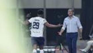 قبل كأس لوسيل.. سالم الدوسري يشعل أجواء الهلال (فيديو)