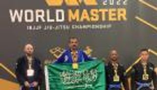 السعودي محمد آل مخلص.. بطل أبهر العالم بإنجازات تاريخية ورسائل إنسانية