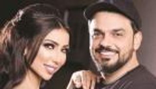 دنيا بطمة تصدم محمد الترك في حفلها.. لا هدية ولا اعتذار