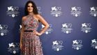 إطلالات خطفت الأضواء في مهرجان فينسيا