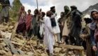 6 قتلى.. زلزالان يهزان أفغانستان