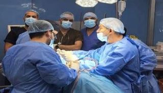 استخراج عظم دجاج من قلب مريض عراقي