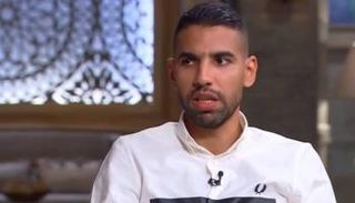 مؤمن زكريا لاعب الأهلي المصري السابق 