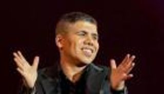 سدَّد 50 ألف جنيه.. عمر كمال ينهي أزمة أغنية "ألف ليلة وليلة"