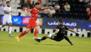 عمر السومة نجم العربي ضد السيلية في الدوري القطري