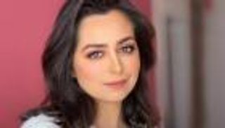 هبة مجدي تخطف الأنظار بإطلالتين هادئتين من لبنان 