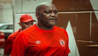 بيتسو موسيماني مدرب الأهلي المصري السابق