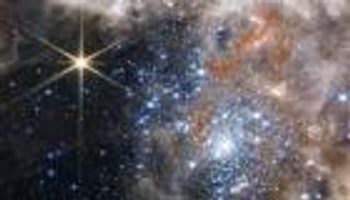 صور مذهلة لـ "جيمس ويب".. نجوم شابة وسط سديم الرتيلاء