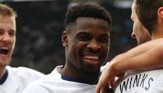 سيرج أورييه لاعب توتنهام الأسبق