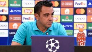 تشافي هيرنانديز مدرب برشلونة