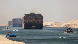 المجرى الملاحي لقناة السويس