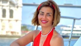 الفنانة منة فضالي 