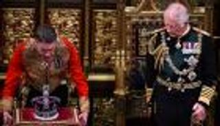 بعد رحيل إليزابيث الثانية.. تعرف على صلاحيات ملك بريطانيا