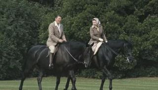 الملكة إليزابيث وريجان في قلعة وندسور