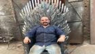 حداد مصري يصنع عرش "Game of Thrones": لم أر المسلسل (خاص)