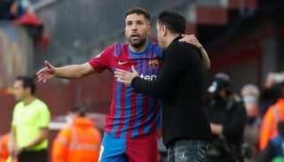 تشافي هيرنانديز مدرب برشلونة
