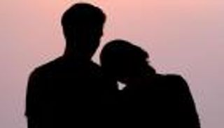 شاب يروي لـ"العين الإخبارية" تجربته مع المساكنة.. وداعية توضح الحكم الشرعي (خاص)