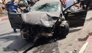 إحدى السيارات التي تضررت في الحادث