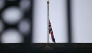 كم يتكبد الاقتصاد البريطاني خلال الحداد على الملكة إليزابيث؟