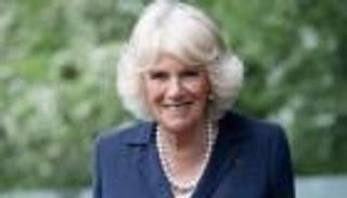 كاميلا زوجة ملك بريطانيا الجديد.. الهروب من "ظل ديانا"