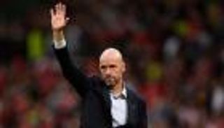 بسبب أياكس.. أسطورة مانشستر يونايتد يوجه سهامه إلى تين هاج