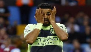 رياض محرز لاعب مانشستر سيتي