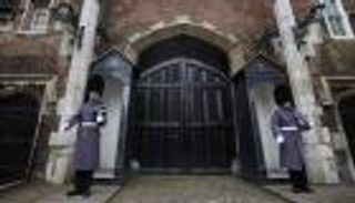 "سانت جيمس" بلندن.. شاهد على بداية عصر "تشارلز الثالث"