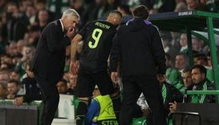 كريم بنزيما مهاجم ريال مدريد