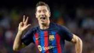 3 أيام ترسم ملامح انفجار موسم ليفاندوفسكي مع برشلونة