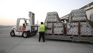 مساعدات مقدمة من الإمارات إلى باكستان